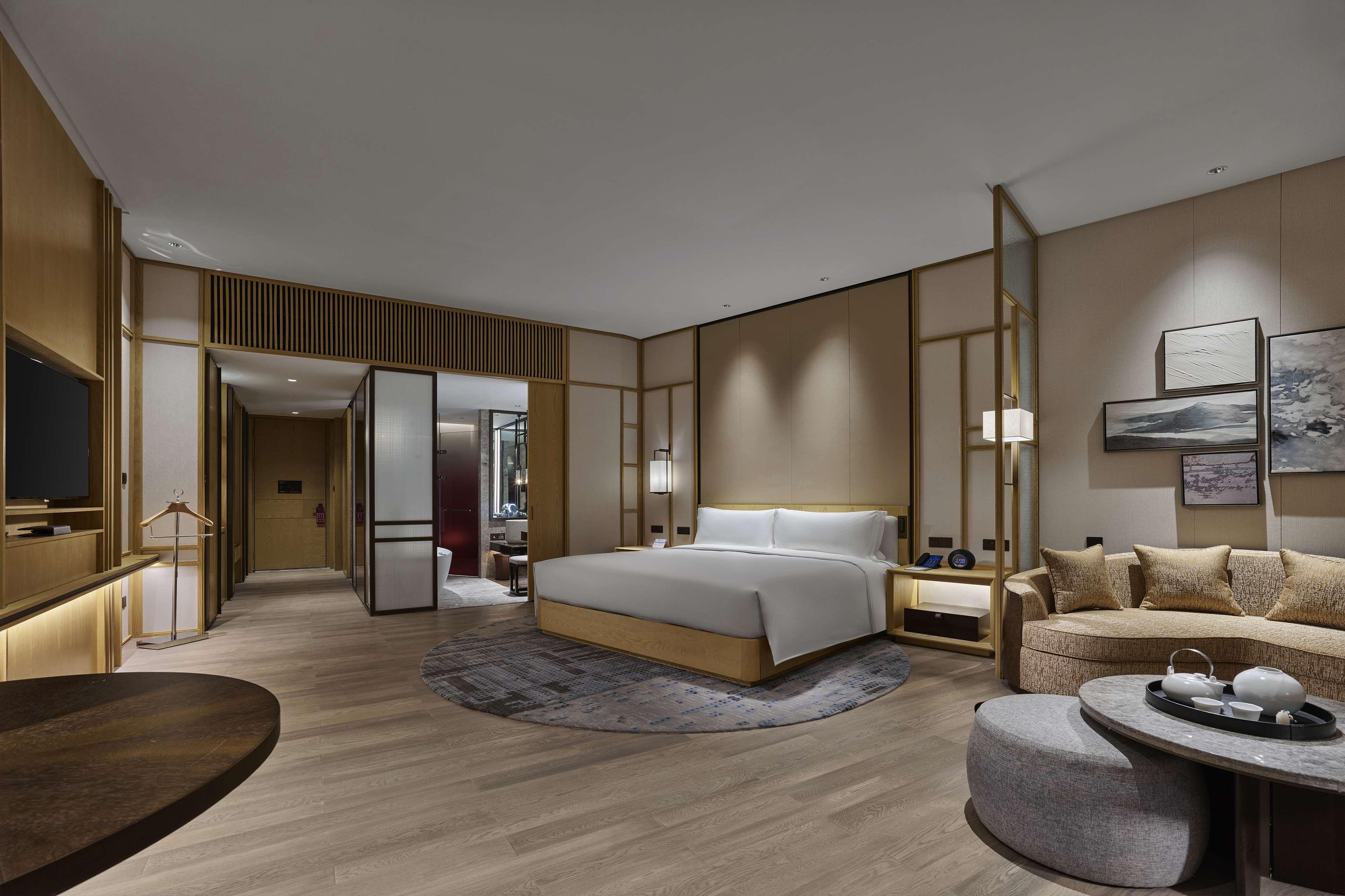 Hilton Suzhou Yinshan Lake Hotell Exteriör bild